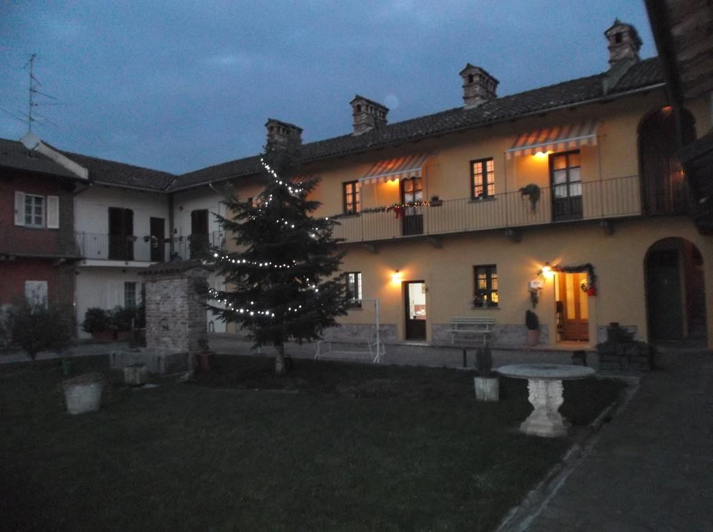 B&B Il Giarolo Cameriano ภายนอก รูปภาพ